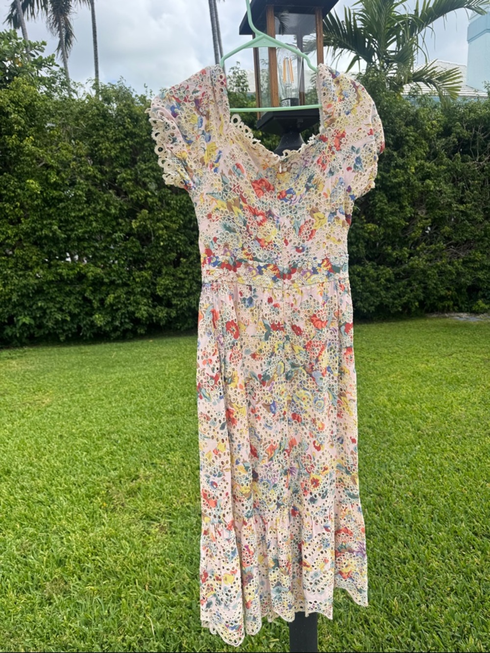 ELLIATT Cream Multi Color Floral Eyelet Maxi Dress Small